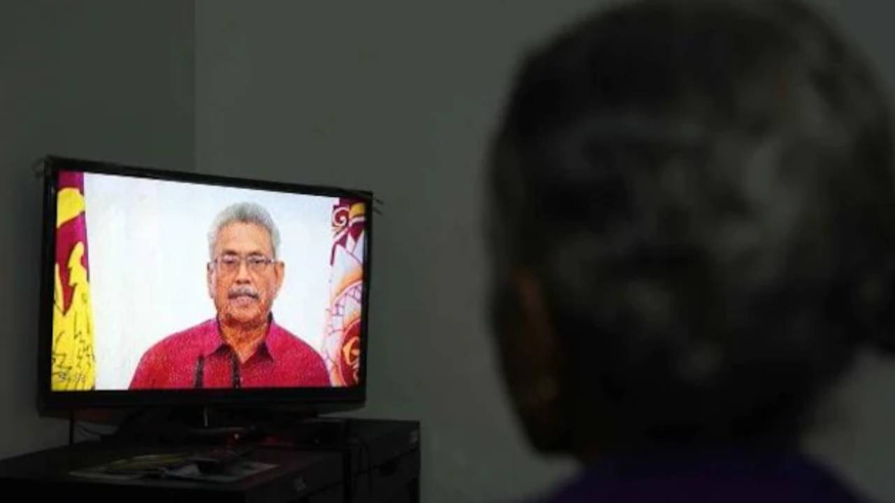 Sri lanka crisis: వారం రోజుల్లో శ్రీలంకలో కీలక మార్పులు.. అధ్యక్షుడు గొటబయ సంచలన వ్యాఖ్యలు.. Sri lanka crisis: వారం రోజుల్లో శ్రీలంకలో కీలక మార్పులు.. అధ్యక్షుడు గొటబయ సంచలన వ్యాఖ్యలు..