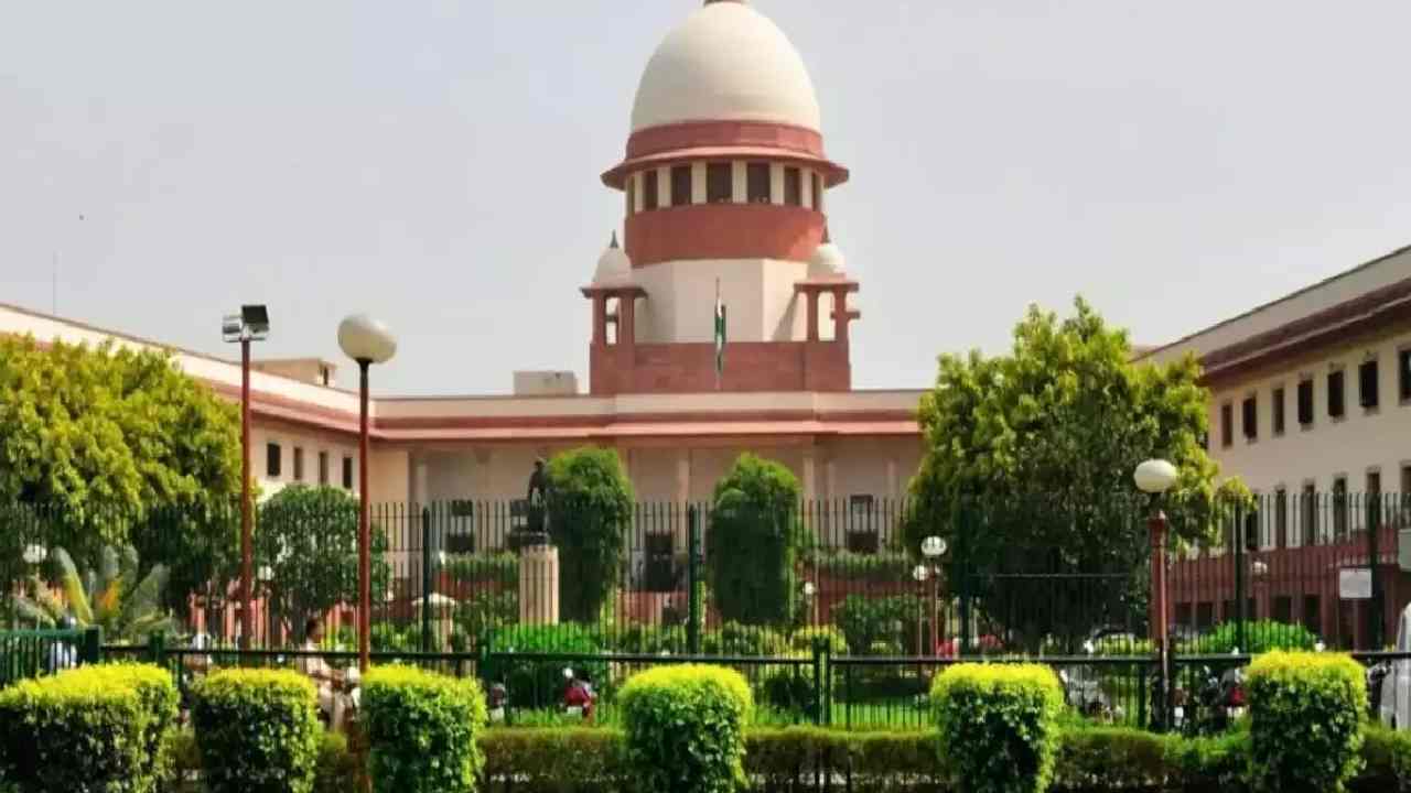 The Supreme Court: హైకోర్టు జడ్జీలుగా 15 మంది పేర్లతో జాబితా The Supreme Court: హైకోర్టు జడ్జీలుగా 15 మంది పేర్లతో జాబితా