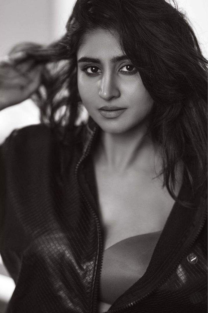 Varshini 8