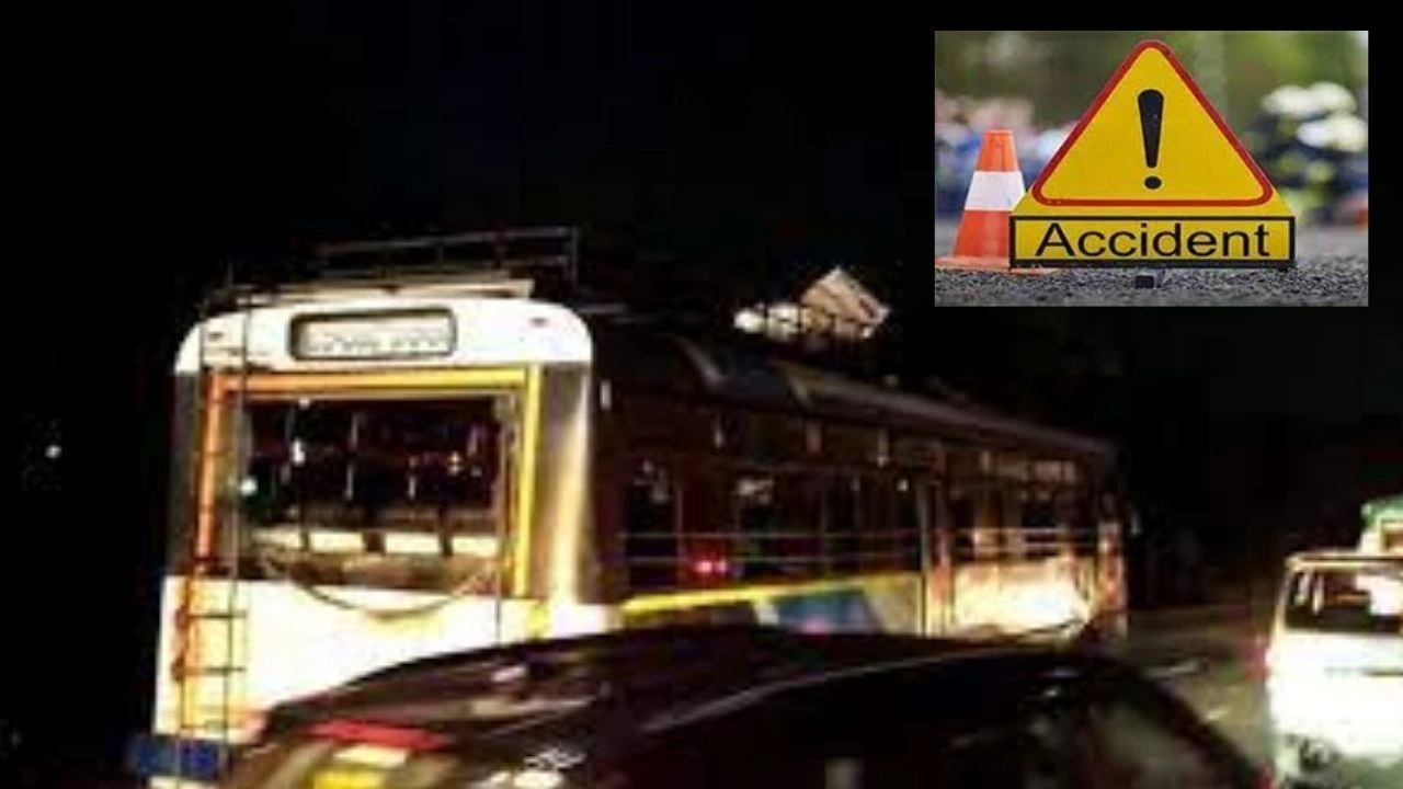 Road Accident : నల్లగొండ జిల్లాలో రోడ్డు ప్రమాదం..లారీని ఢీకొన్న ఆర్టీసీ బస్సు Road Accident : నల్లగొండ జిల్లాలో రోడ్డు ప్రమాదం..లారీని ఢీకొన్న ఆర్టీసీ బస్సు