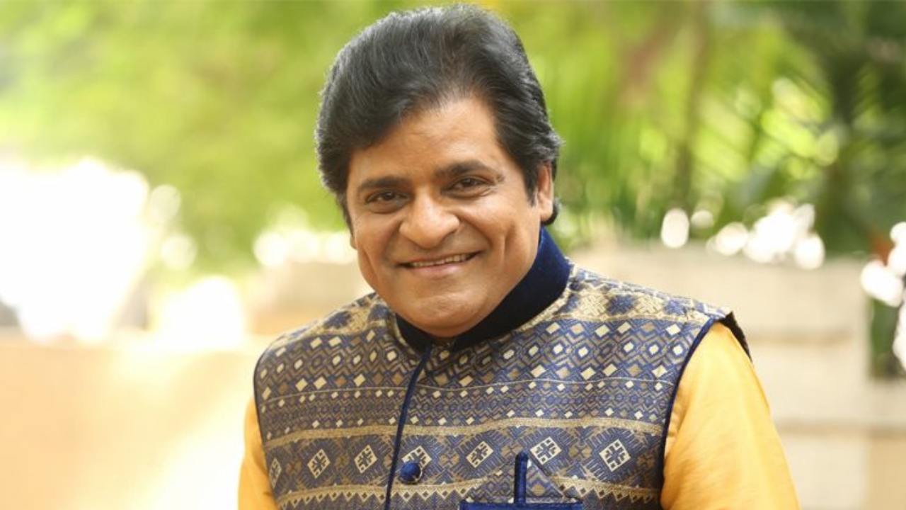 Ali : ఒకప్పుడు ఎక్కువ డబ్బులు పెట్టి నార్త్ వాళ్ళని తెచ్చుకున్నాం.. ఇప్పుడు మనల్ని వాళ్ళు తీసుకెళ్తున్నారు.. Ali : ఒకప్పుడు ఎక్కువ డబ్బులు పెట్టి నార్త్ వాళ్ళని తెచ్చుకున్నాం.. ఇప్పుడు మనల్ని వాళ్ళు తీసుకెళ్తున్నారు..