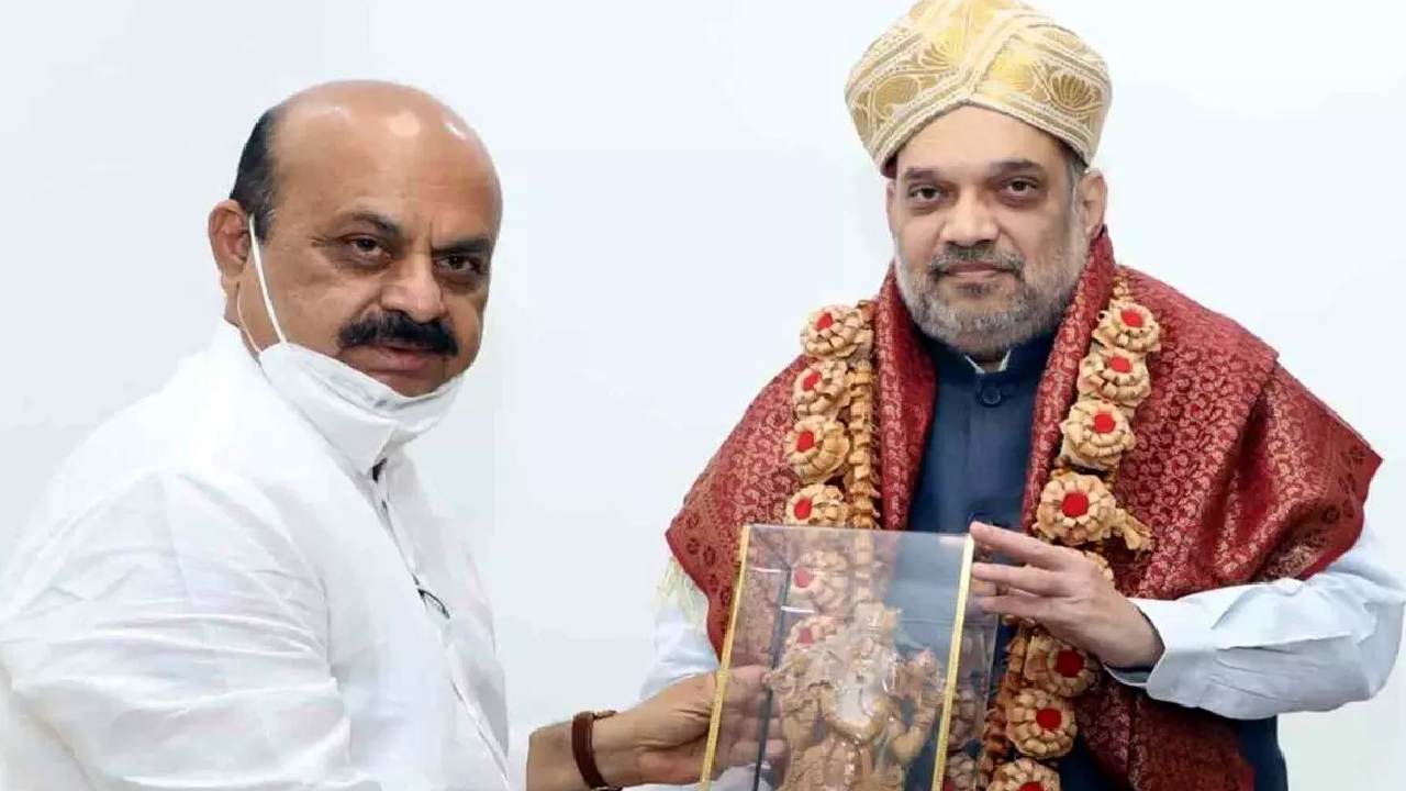 Basavaraj Bommai: కర్ణాటకలో సీఎం మార్పు.. అమిత్ షా చెప్పిందిదే Basavaraj Bommai: కర్ణాటకలో సీఎం మార్పు.. అమిత్ షా చెప్పిందిదే
