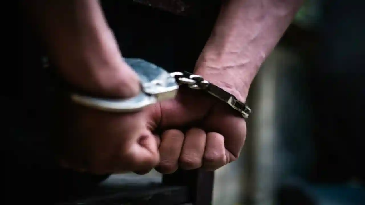 Honey Trap : పాకిస్తాన్ మహిళ హానీట్రాప్లో చిక్కుకున్న ఎయిర్ఫోర్స్ ఉద్యోగి Honey Trap : పాకిస్తాన్ మహిళ హానీట్రాప్లో చిక్కుకున్న ఎయిర్ఫోర్స్ ఉద్యోగి