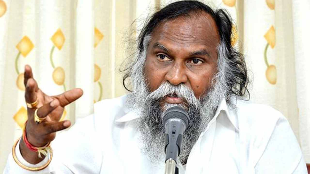 Jagga Reddy: అందుకే కేసీఆర్ దేశంలో కొత్త పార్టీ పెట్టాలనుకుంటున్నారు: జగ్గారెడ్డి Jagga Reddy: అందుకే కేసీఆర్ దేశంలో కొత్త పార్టీ పెట్టాలనుకుంటున్నారు: జగ్గారెడ్డి
