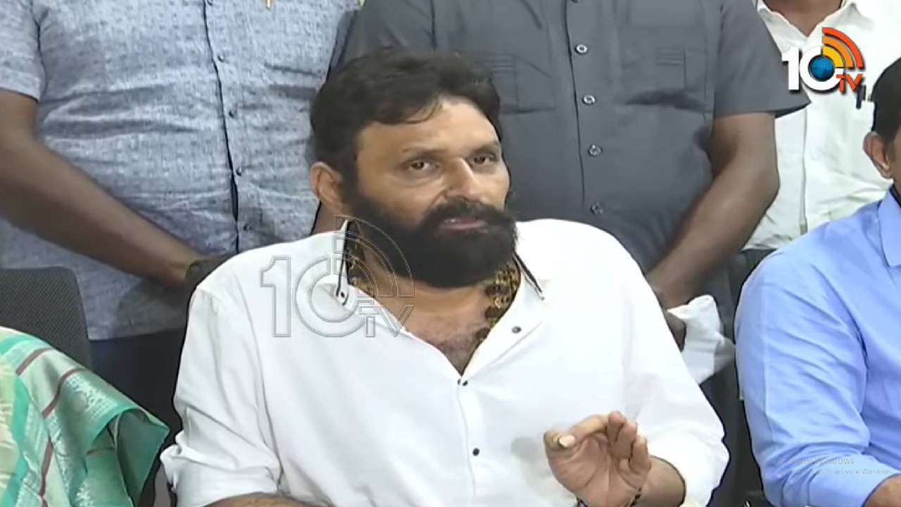 Kodali Nani Comments: టీడీపీ, జనసేన, బీజేపీని మూటగట్టి బంగాళాఖాతంలో కలిపేస్తారు: కొడాలి నాని Kodali Nani Comments: టీడీపీ, జనసేన, బీజేపీని మూటగట్టి బంగాళాఖాతంలో కలిపేస్తారు: కొడాలి నాని