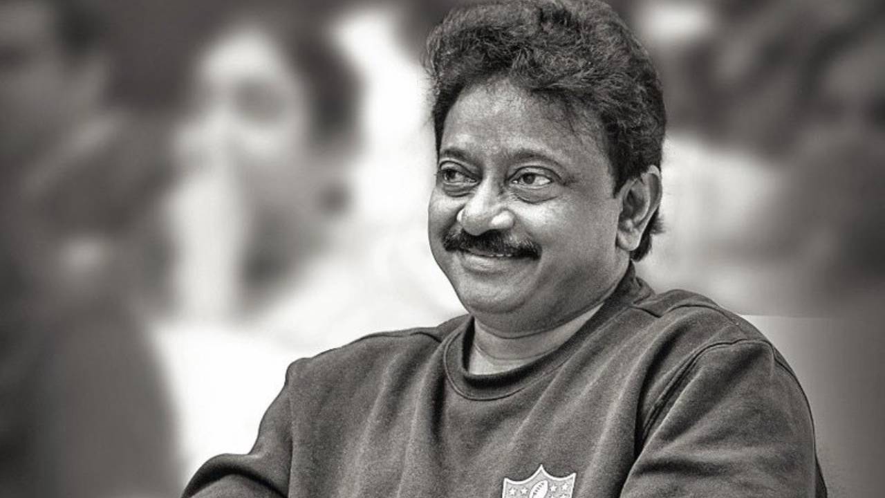 RGV : వాళ్ళు ఇకపై సినిమాలు దానికోసమే తీసుకోవాలి.. బాలీవుడ్ పై మరోసారి ఆర్జీవీ వ్యాఖ్యలు.. RGV : వాళ్ళు ఇకపై సినిమాలు దానికోసమే తీసుకోవాలి.. బాలీవుడ్ పై మరోసారి ఆర్జీవీ వ్యాఖ్యలు..