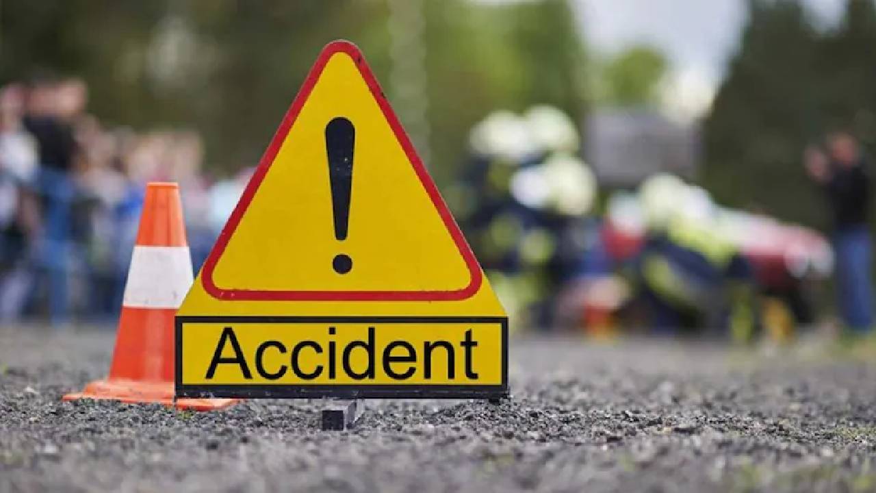 Road Accident: యమునా ఎక్స్ప్రెస్ వే పై ఘోర రోడ్డు ప్రమాదం: ఏడుగురు దుర్మరణం Road Accident: యమునా ఎక్స్ప్రెస్ వే పై ఘోర రోడ్డు ప్రమాదం: ఏడుగురు దుర్మరణం