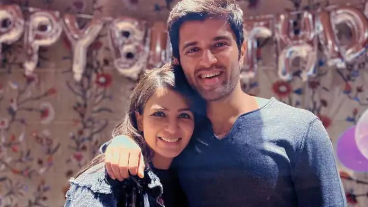 Vijay Devarakonda : ఖుషిలో విజయ్, సమంత లిప్లాక్?? Vijay Devarakonda : ఖుషిలో విజయ్, సమంత లిప్లాక్??