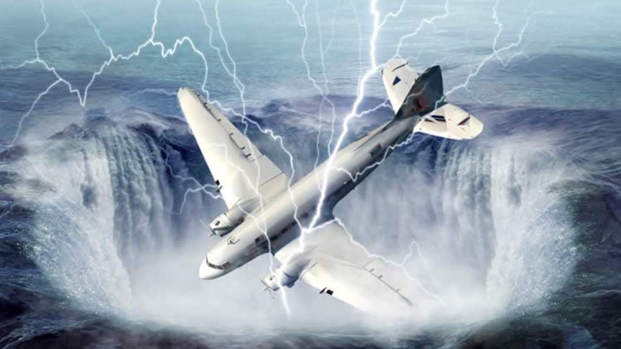 Bermuda Triangle: బెర్ముడా ట్రయాంగిల్ అంటే పర్యాటకులకు ఎందుకు అంత భయం? Bermuda Triangle: బెర్ముడా ట్రయాంగిల్ అంటే పర్యాటకులకు ఎందుకు అంత భయం?