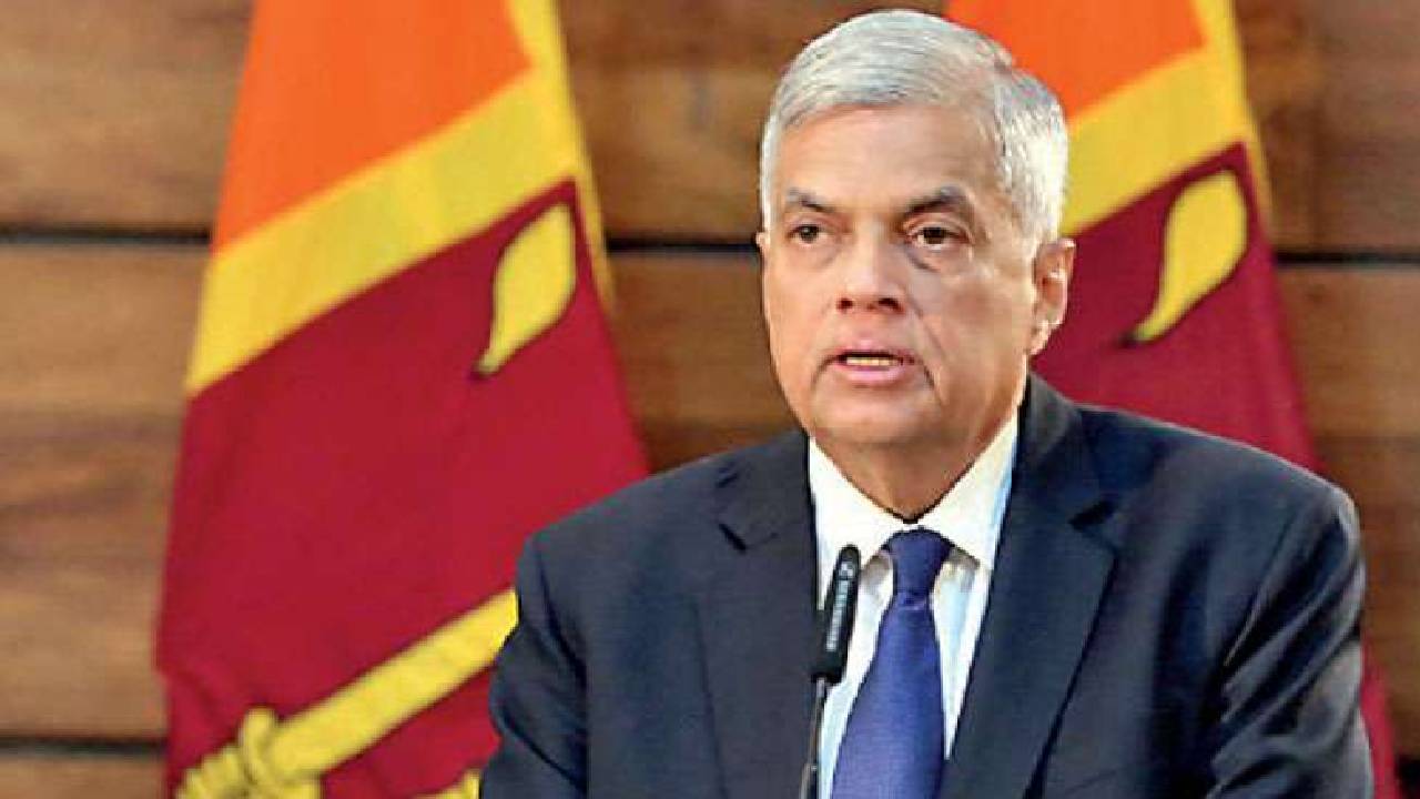 Srilanka Parliament: భారత్ ను ఉదహరిస్తూ శ్రీలంక పార్లమెంటులో సమూల మార్పులు ప్రతిపాదించిన ప్రధాని రణిల్ విక్రమసింఘే Srilanka Parliament: భారత్ ను ఉదహరిస్తూ శ్రీలంక పార్లమెంటులో సమూల మార్పులు ప్రతిపాదించిన ప్రధాని రణిల్ విక్రమసింఘే