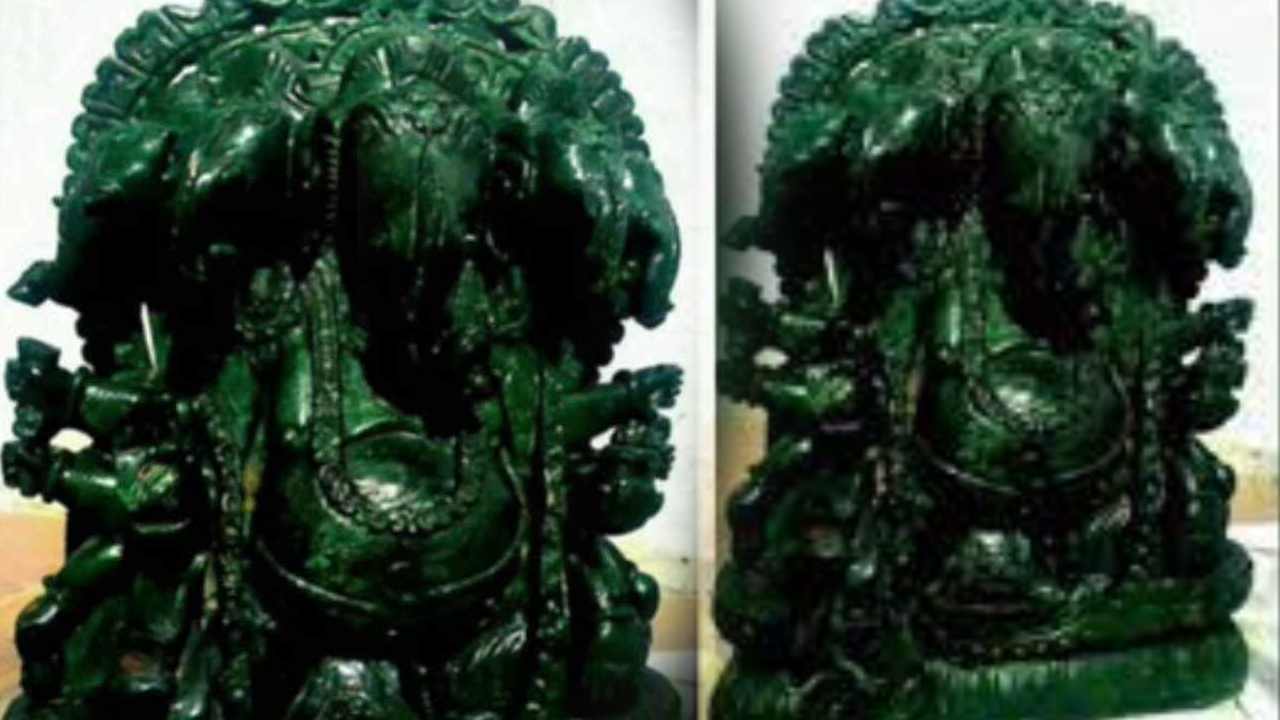 Marakatha Ganapathi : 90 కిలోల ‘పంచముఖ మరకత గణపతి’ విగ్రహం..! ప్రకాశం జిల్లాలో ప్రత్యక్షం..!! Marakatha Ganapathi : 90 కిలోల ‘పంచముఖ మరకత గణపతి’ విగ్రహం..! ప్రకాశం జిల్లాలో ప్రత్యక్షం..!!
