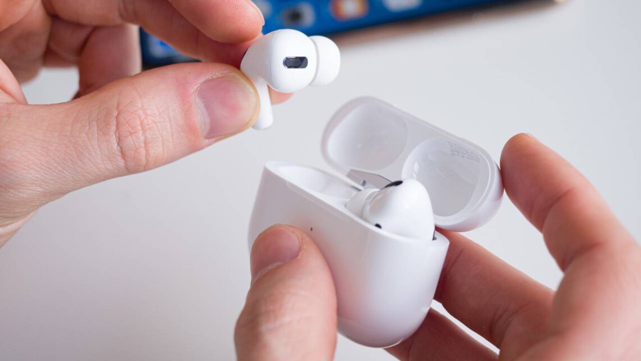 Apple Airpods Pro 2nd Generation (1)