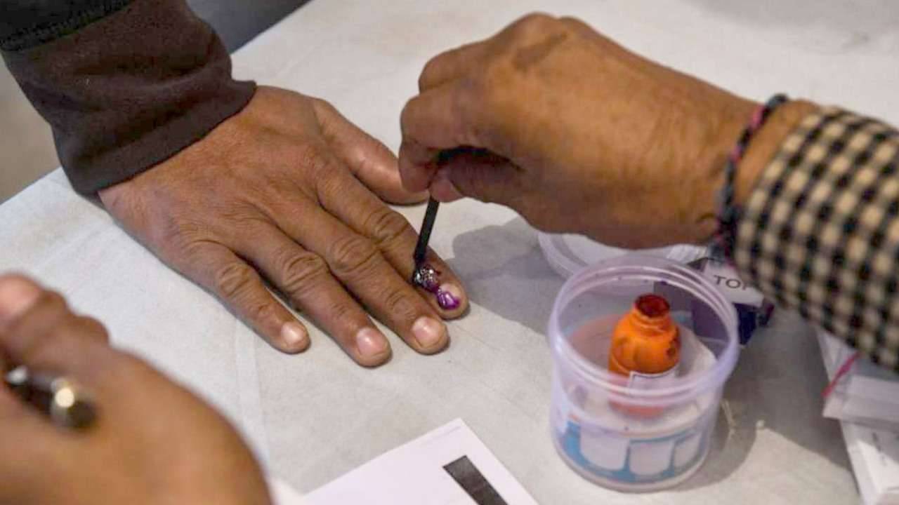 Atmakur Bypoll: నేడు ఆత్మకూరు ఉపఎన్నిక.. బరిలో ఎంత మంది అంటే.. Atmakur Bypoll: నేడు ఆత్మకూరు ఉపఎన్నిక.. బరిలో ఎంత మంది అంటే..