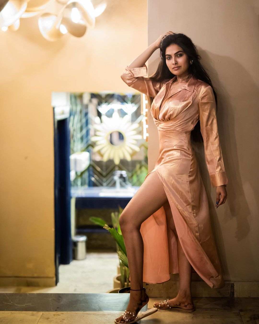 Divi Vadthya Photoshoot in Night wear                 Pc@Instagram