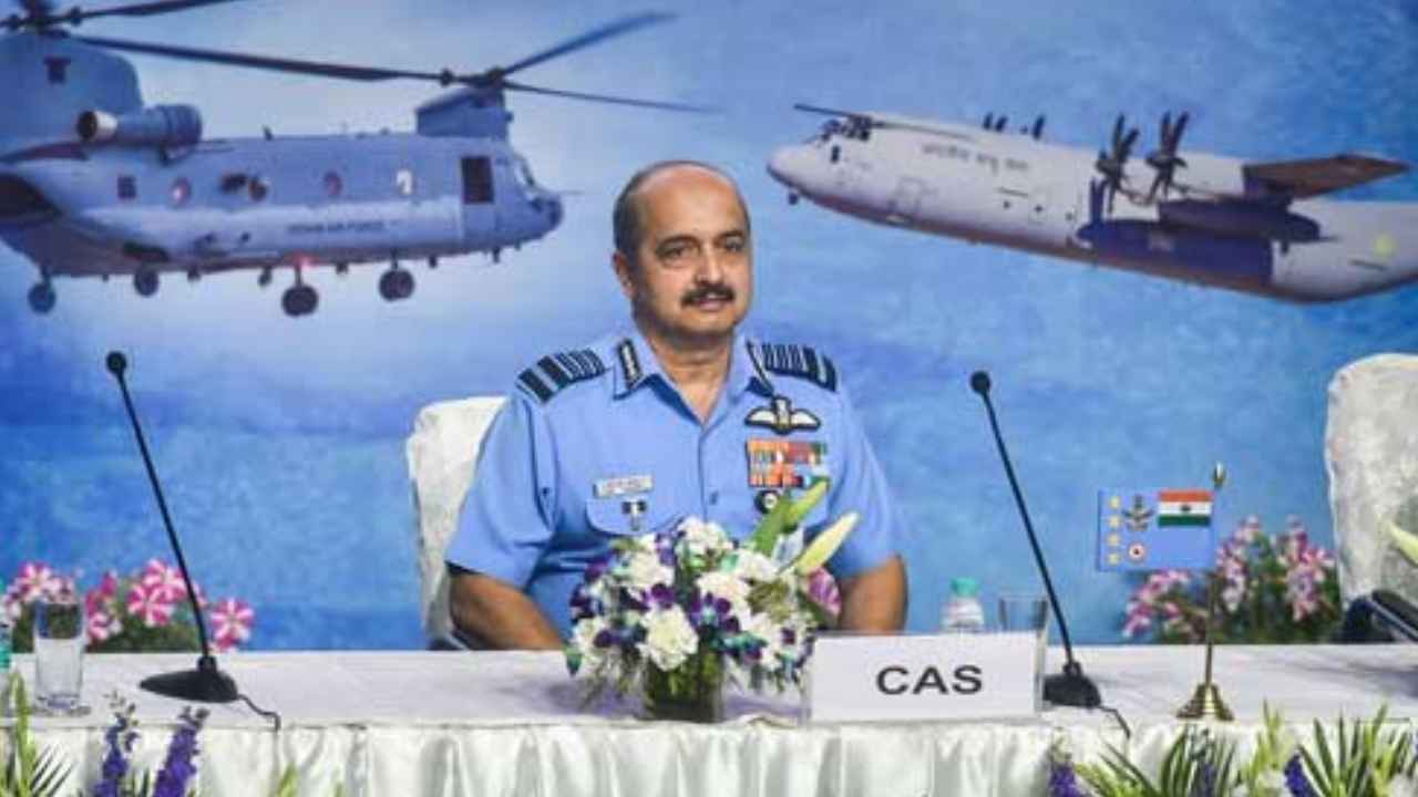 Agnipath: ‘అగ్నిపథ్’ పథకంలో తొలి అడుగు.. జూన్ 24నుంచి ఎయిర్ఫోర్స్లో నియామకాల ప్రక్రియ షురూ.. Agnipath: ‘అగ్నిపథ్’ పథకంలో తొలి అడుగు.. జూన్ 24నుంచి ఎయిర్ఫోర్స్లో నియామకాల ప్రక్రియ షురూ..