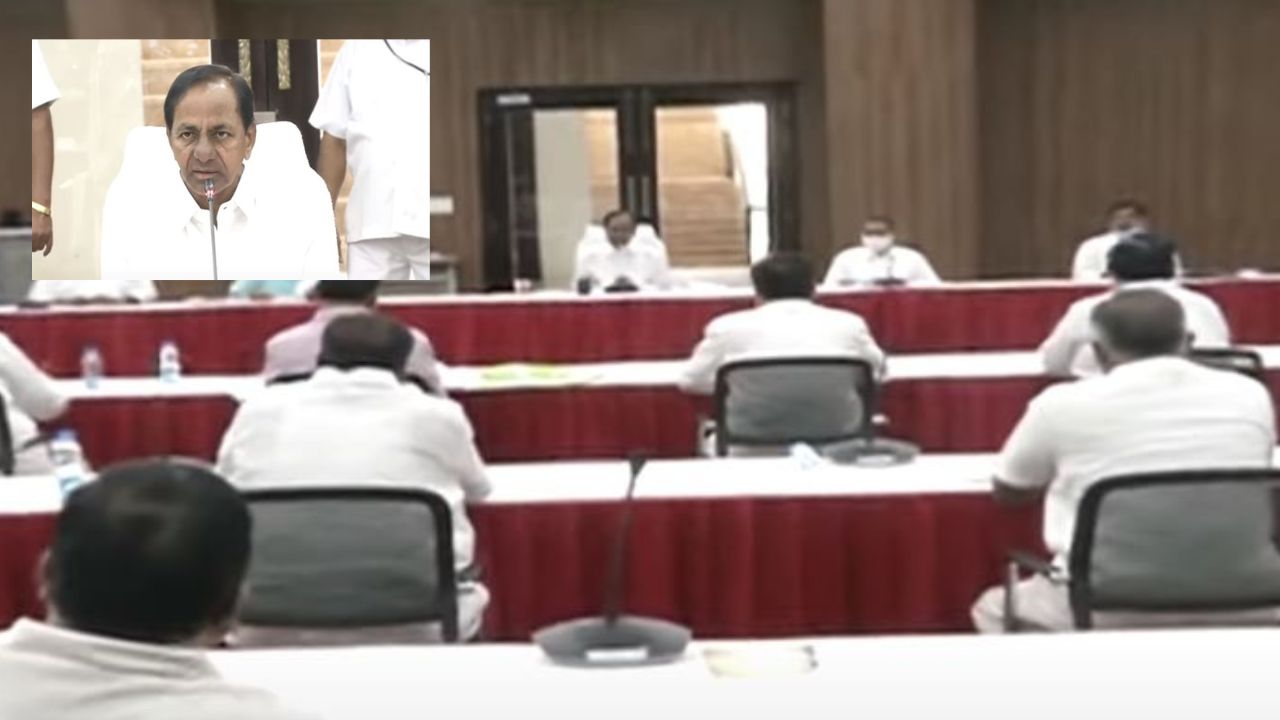 CM KCR : ఇవాళ సాయంత్రం కొందరు మంత్రులతో సీఎం కేసీఆర్ భేటీ..బీఆర్ఎస్ ఏర్పాటుపై చర్చ CM KCR : ఇవాళ సాయంత్రం కొందరు మంత్రులతో సీఎం కేసీఆర్ భేటీ..బీఆర్ఎస్ ఏర్పాటుపై చర్చ