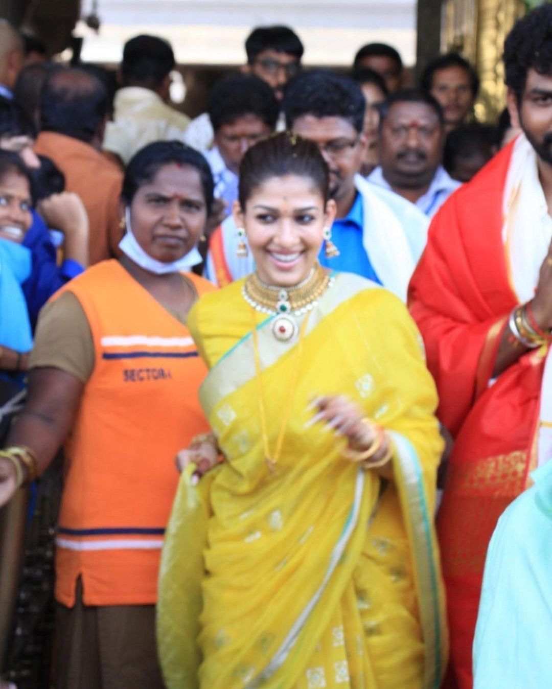 Nayanathara and Vignesh shivan in Tirumala 