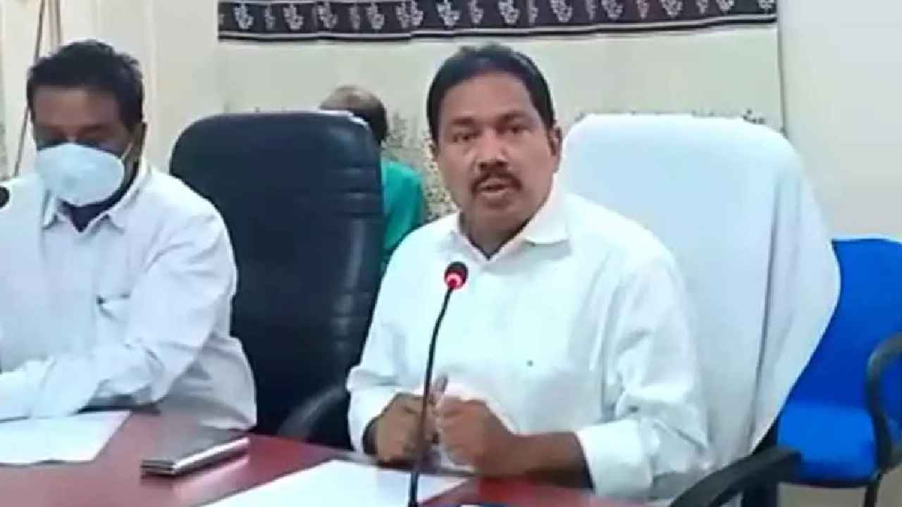 Crop Holiday : రైతులు టీడీపీ వలలో పడి క్రాప్ హాలిడే పాటించవద్దు-మంత్రి విశ్వరూప్ Crop Holiday : రైతులు టీడీపీ వలలో పడి క్రాప్ హాలిడే పాటించవద్దు-మంత్రి విశ్వరూప్