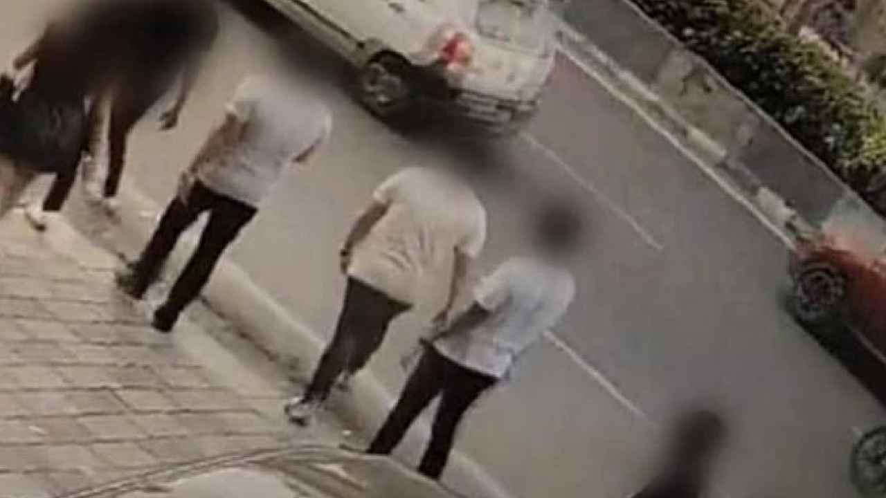 Jubilee Hills Gang Rape : జూబ్లీ హిల్స్ గ్యాంగ్ రేప్ కేసు-టాటూ లా ఉండాలనే మెడపై కొరికాము Jubilee Hills Gang Rape : జూబ్లీ హిల్స్ గ్యాంగ్ రేప్ కేసు-టాటూ లా ఉండాలనే మెడపై కొరికాము