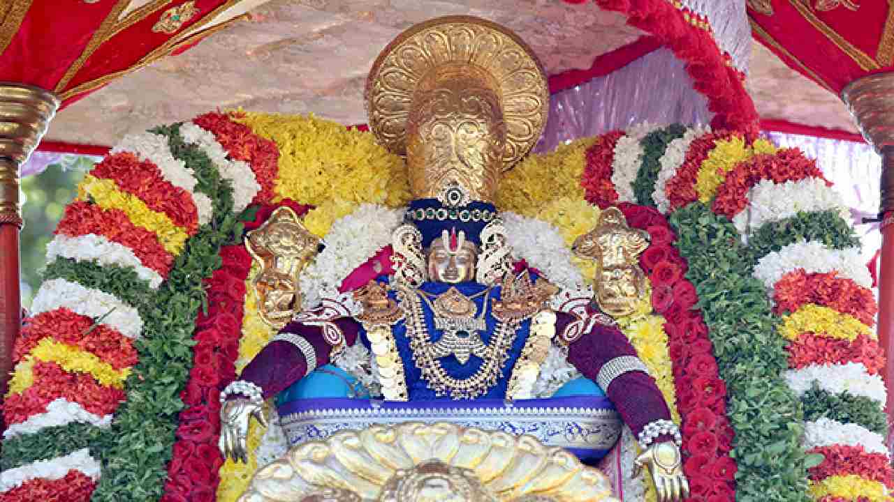 Appalayagunta : సింహ వాహనంపై ప్రసన్న వేంకటేశ్వరస్వామివారి అభయం Appalayagunta : సింహ వాహనంపై ప్రసన్న వేంకటేశ్వరస్వామివారి అభయం