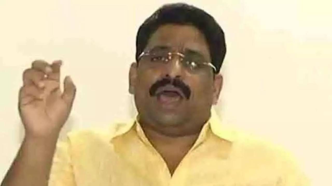 Andhra pradesh : ఏపీలో రౌడీ రాజ్యం..హత్యలు చేయమని సీఎం జగన్ ప్రోత్సహిస్తున్నారు : బుద్దా వెంకన్న Andhra pradesh : ఏపీలో రౌడీ రాజ్యం..హత్యలు చేయమని సీఎం జగన్ ప్రోత్సహిస్తున్నారు : బుద్దా వెంకన్న