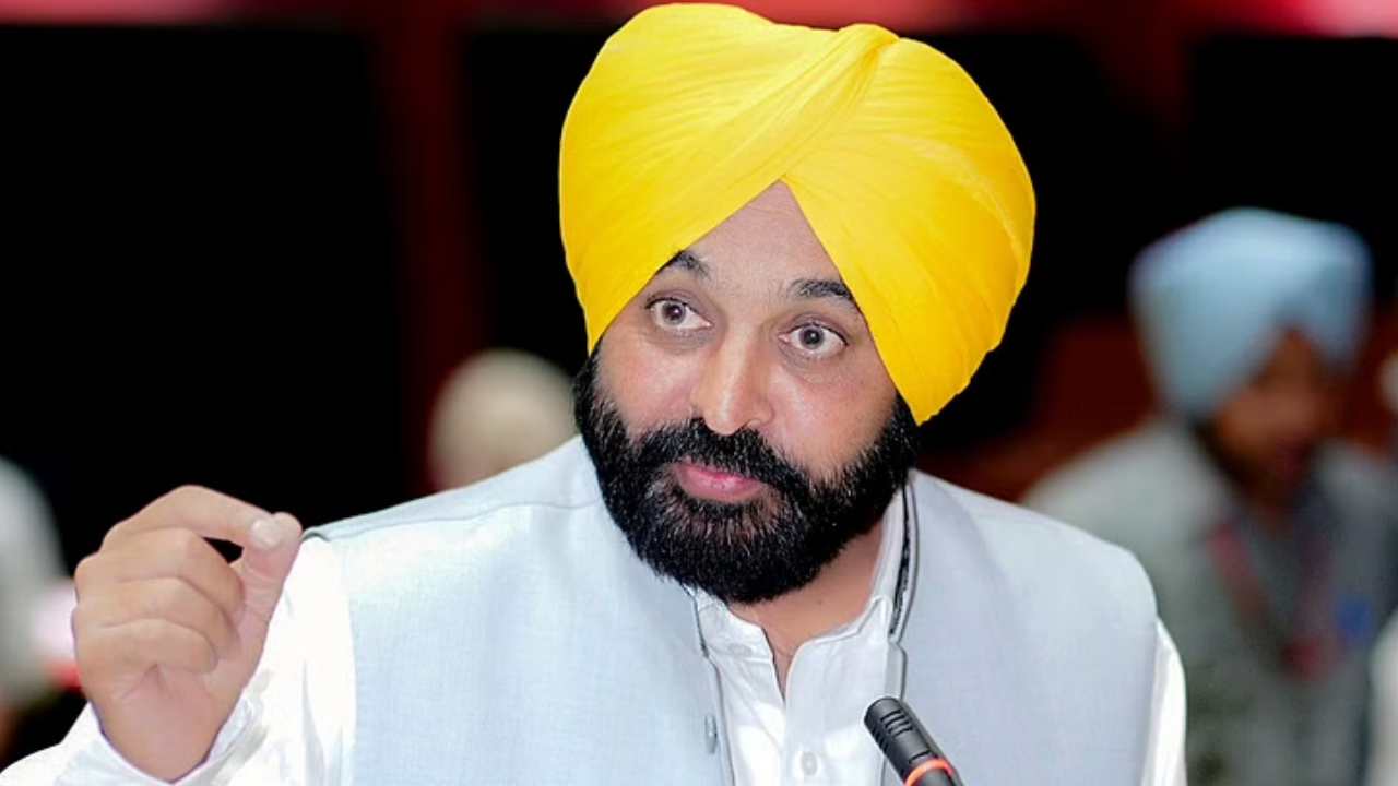 Bhagwant Mann: అవినీతి నాయకుల జాబితా సిద్ధమైంది.. వాళ్లు జైలుకెళ్లడం ఖాయం.. Bhagwant Mann: అవినీతి నాయకుల జాబితా సిద్ధమైంది.. వాళ్లు జైలుకెళ్లడం ఖాయం..