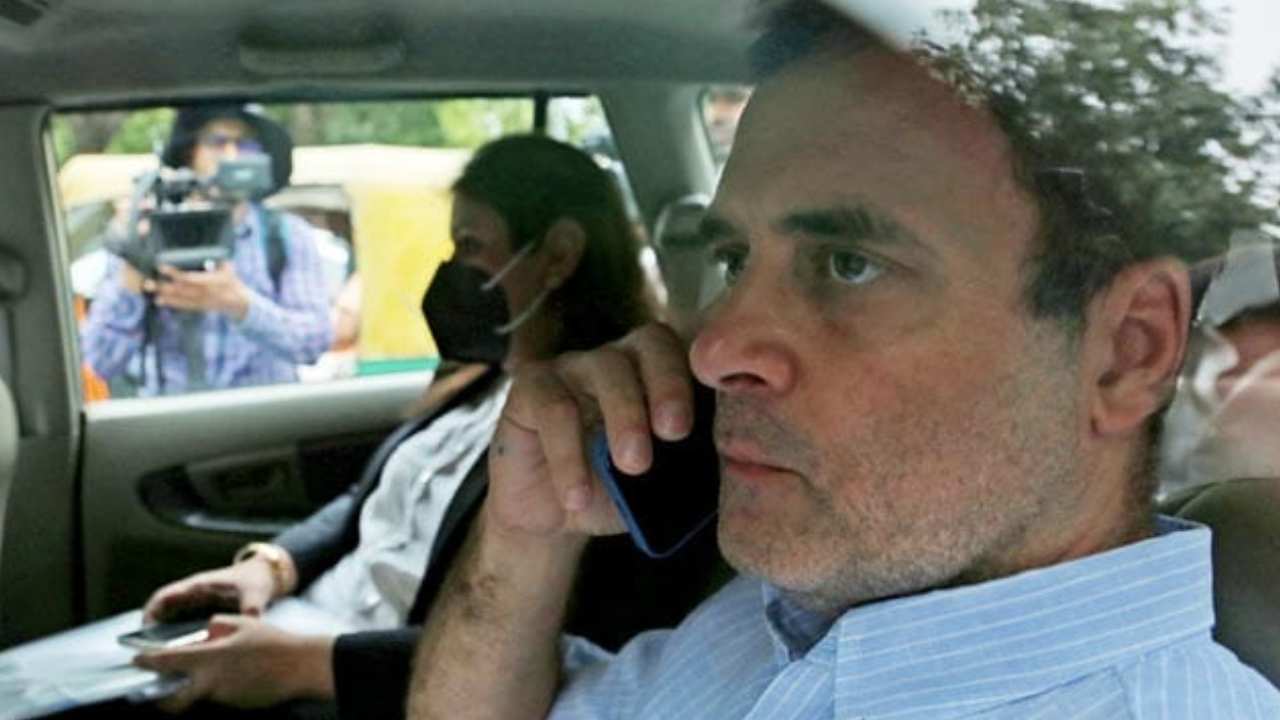 National Herald Case: నేడు ఈడీ ముందు హాజరుకానున్న రాహుల్ గాంధీ.. రాష్ట్రపతిని కలవనున్న కాంగ్రెస్ నేతలు National Herald Case: నేడు ఈడీ ముందు హాజరుకానున్న రాహుల్ గాంధీ.. రాష్ట్రపతిని కలవనున్న కాంగ్రెస్ నేతలు