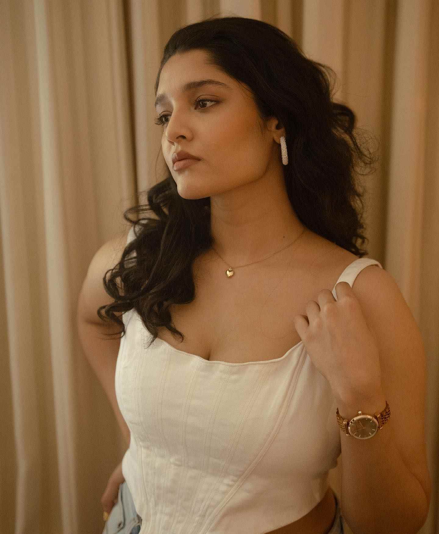Ritika Singh Latest Photoshoot in White Dress      Pc@Instagram