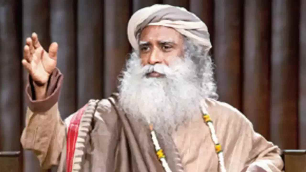 Sadhguru: భూమి ఎడారి అవుతుంది.. కాపాడుకోకపోతే మనుగడ సాగించలేం Sadhguru: భూమి ఎడారి అవుతుంది.. కాపాడుకోకపోతే మనుగడ సాగించలేం