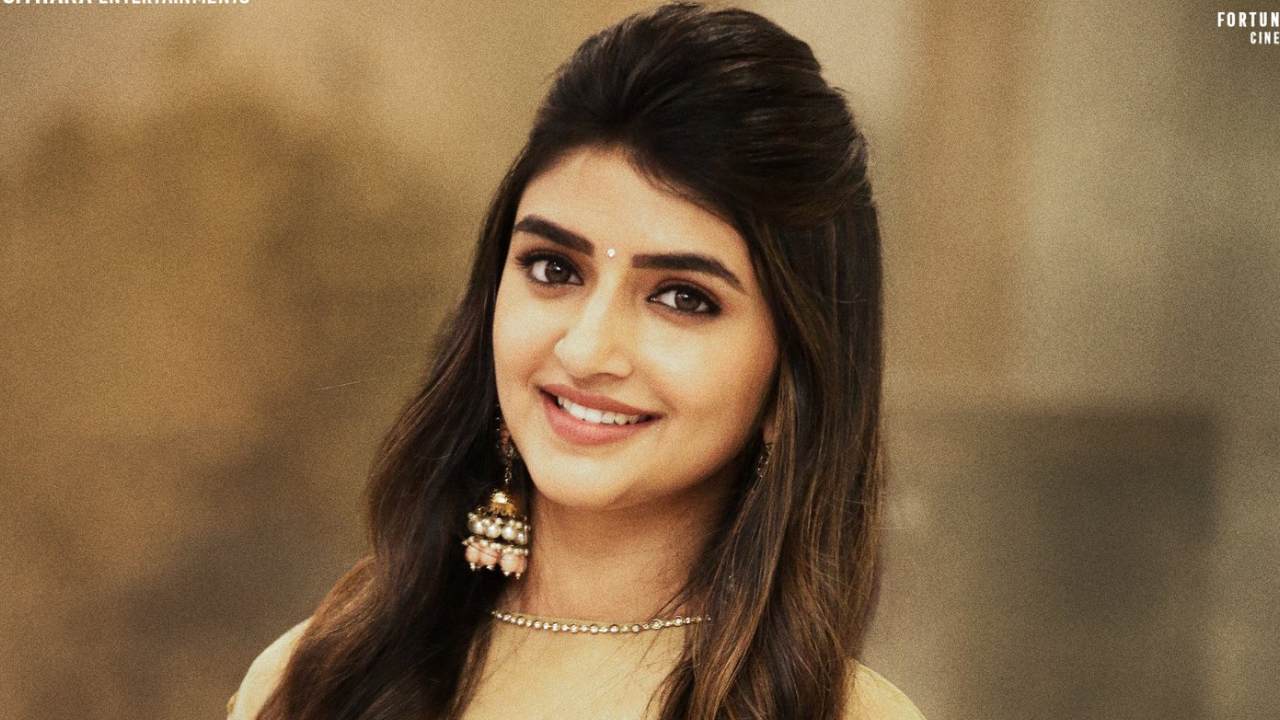 Sreeleela: జాతిరత్నంతో పెళ్లిసందడి బ్యూటీ రొమాన్స్..! Sreeleela: జాతిరత్నంతో పెళ్లిసందడి బ్యూటీ రొమాన్స్..!