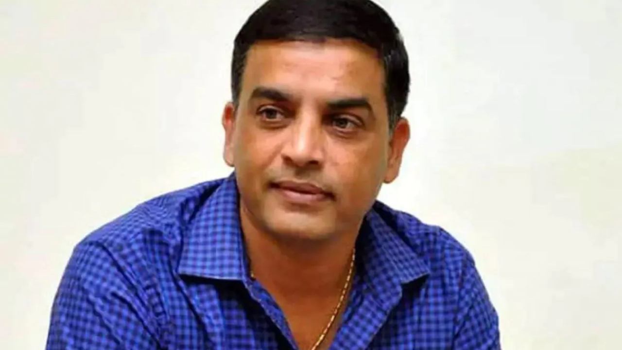Dil Raju : ఫిల్మ్ ఫెడరేషన్ సభ్యులతో దిల్ రాజు సమావేశం.. వేతనాలు కొలిక్కి వచ్చినట్టేనా?? Dil Raju : ఫిల్మ్ ఫెడరేషన్ సభ్యులతో దిల్ రాజు సమావేశం.. వేతనాలు కొలిక్కి వచ్చినట్టేనా??