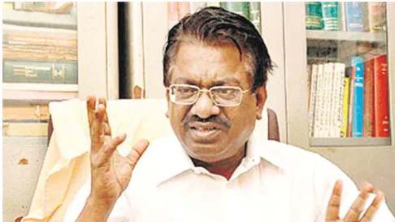Language War: హిందీ భాష అభివృద్ధి చెందని రాష్ట్రాలది: డీఎంకే ఎంపీ Language War: హిందీ భాష అభివృద్ధి చెందని రాష్ట్రాలది: డీఎంకే ఎంపీ