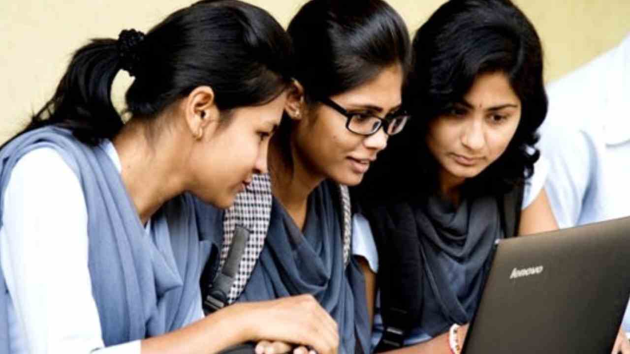 TS Inetr Results: ఇంటర్ ఫలితాలు వచ్చేస్తున్నాయ్.. ఎప్పుడంటే.. TS Inetr Results: ఇంటర్ ఫలితాలు వచ్చేస్తున్నాయ్.. ఎప్పుడంటే..