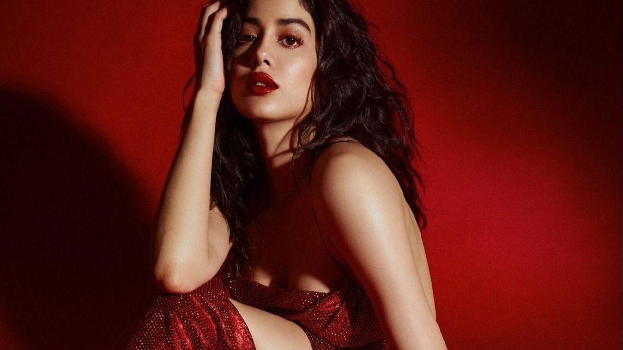 Janhvi Kapoor : తనకి కాబోయే భర్త ఎలా ఉండాలో చెప్పేసిన జాన్వీ కపూర్.. Janhvi Kapoor : తనకి కాబోయే భర్త ఎలా ఉండాలో చెప్పేసిన జాన్వీ కపూర్..