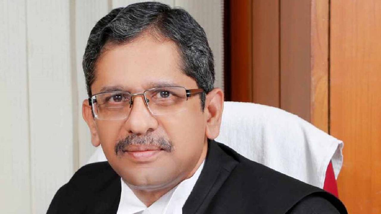 Justice N.V.Ramana: నేడు తిరుపతితో సుప్రీంకోర్టు సీజే ఎన్.వి.రమణ పర్యటన Justice N.V.Ramana: నేడు తిరుపతితో సుప్రీంకోర్టు సీజే ఎన్.వి.రమణ పర్యటన