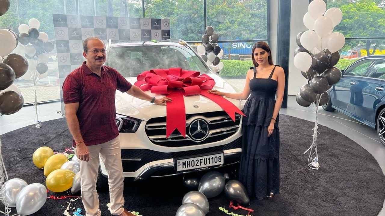 Nikki Tamboli : కోటి రూపాయల కారు కొన్న హీరోయిన్ Nikki Tamboli : కోటి రూపాయల కారు కొన్న హీరోయిన్