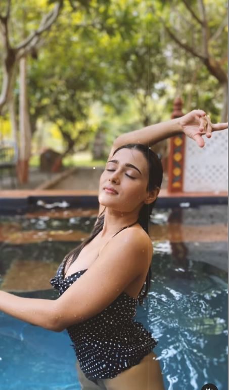 Shalini Pandey photos at Swimming fool         Pc@Instagram 