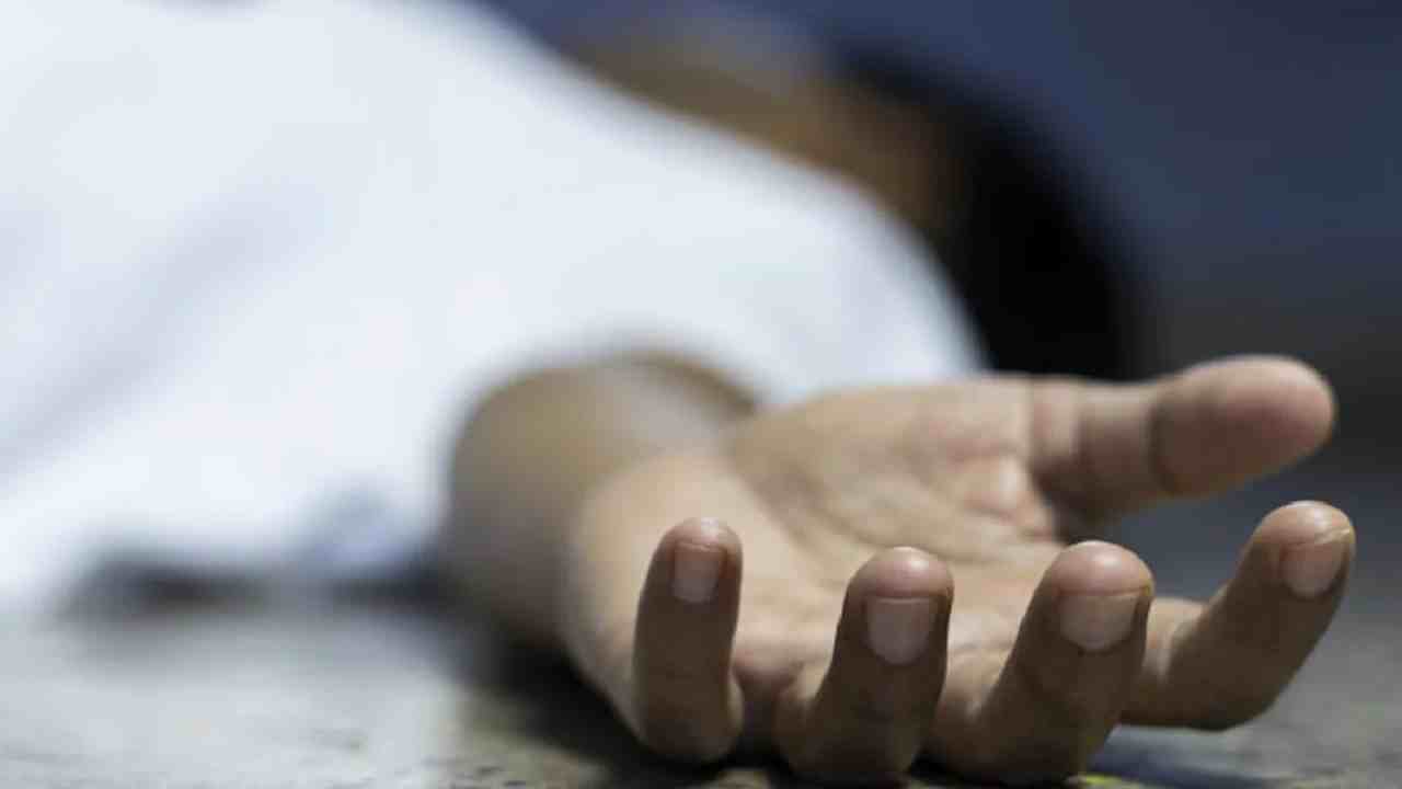 Hyderabad : తుపాకీతో కాల్చుకుని న్యాయవాది ఆత్మహత్య Hyderabad : తుపాకీతో కాల్చుకుని న్యాయవాది ఆత్మహత్య