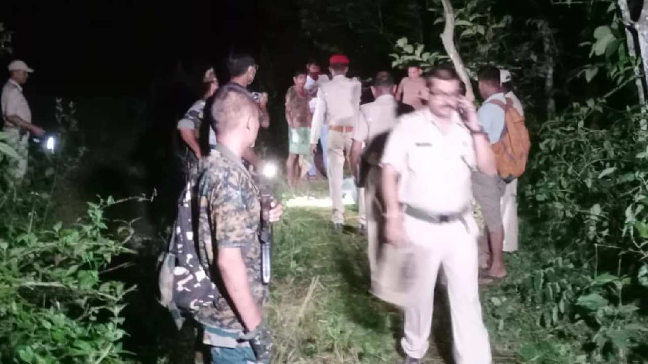 Assam: మహిళ హత్య.. నిందితుడిని కాల్చి చంపిన గ్రామస్తులు Assam: మహిళ హత్య.. నిందితుడిని కాల్చి చంపిన గ్రామస్తులు