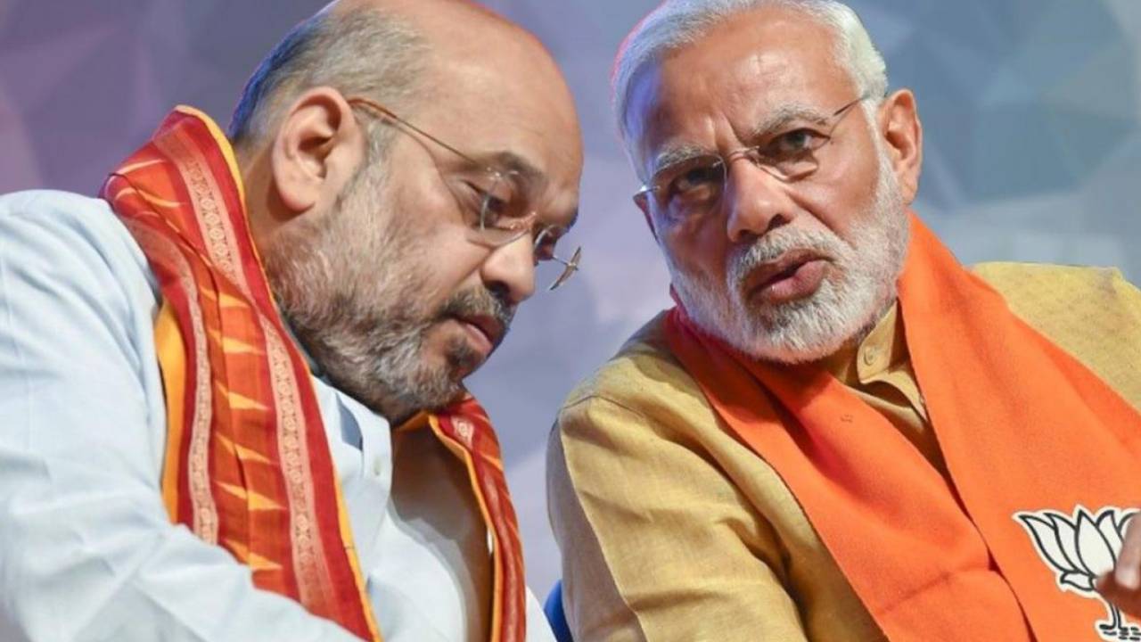 BJP Mission South India : దక్షిణాది రాష్ట్రాల్లో అధికారం దక్కించుకునే సత్తా బీజేపీకి ఉందా? మోదీ, షా సదరన్ స్ట్రాటజీ ఏంటి ? BJP Mission South India : దక్షిణాది రాష్ట్రాల్లో అధికారం దక్కించుకునే సత్తా బీజేపీకి ఉందా? మోదీ, షా సదరన్ స్ట్రాటజీ ఏంటి ?