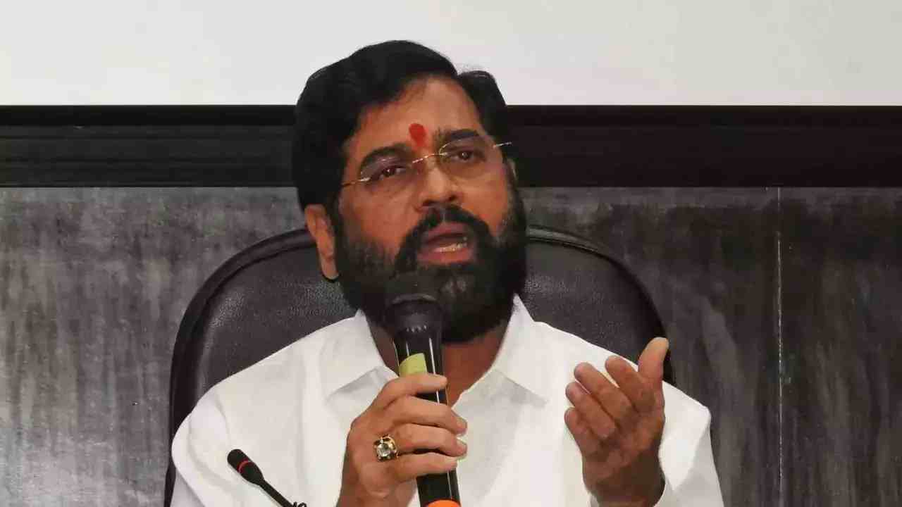 Eknath Shinde: షిండే భవితవ్యంపై నేడు సుప్రీంకోర్టులో విచారణ Eknath Shinde: షిండే భవితవ్యంపై నేడు సుప్రీంకోర్టులో విచారణ