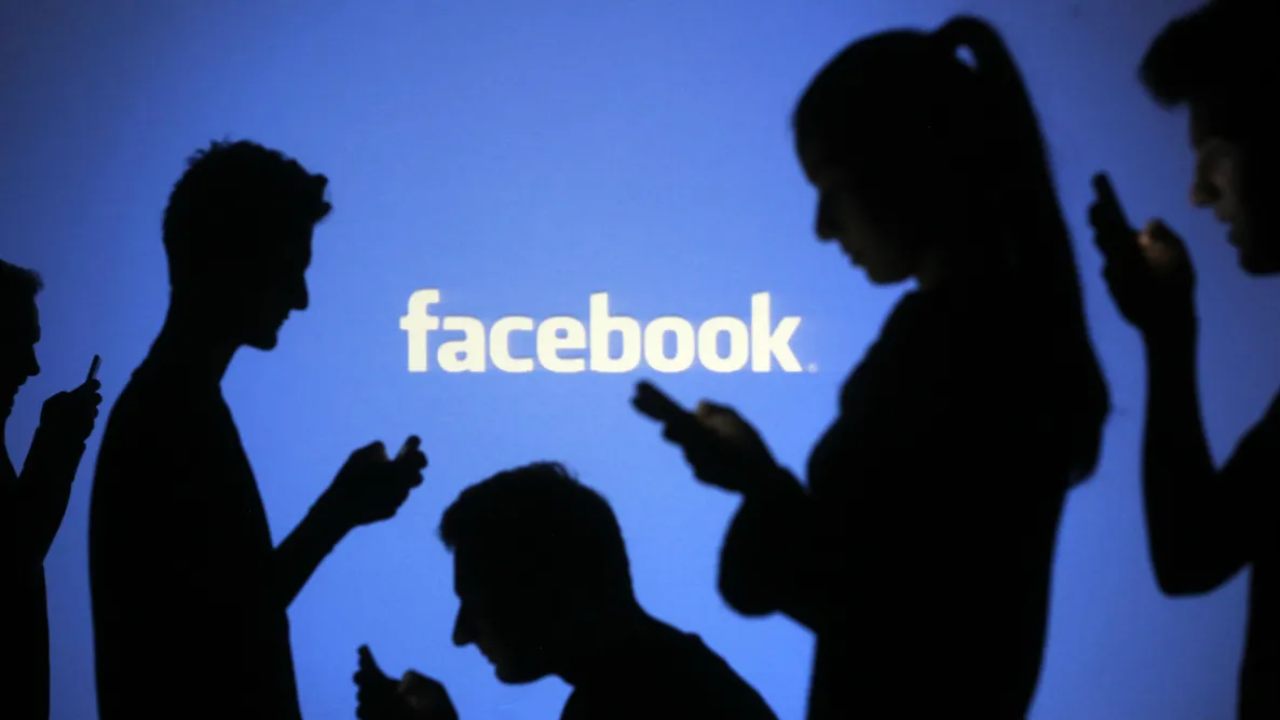 Facebook Profiles : ఒకే ఫేస్బుక్ అకౌంట్.. మల్టీ ప్రొఫైల్ ప్రైవసీ అకౌంట్లను క్రియేట్ చేయొచ్చు..! Facebook Profiles : ఒకే ఫేస్బుక్ అకౌంట్.. మల్టీ ప్రొఫైల్ ప్రైవసీ అకౌంట్లను క్రియేట్ చేయొచ్చు..!