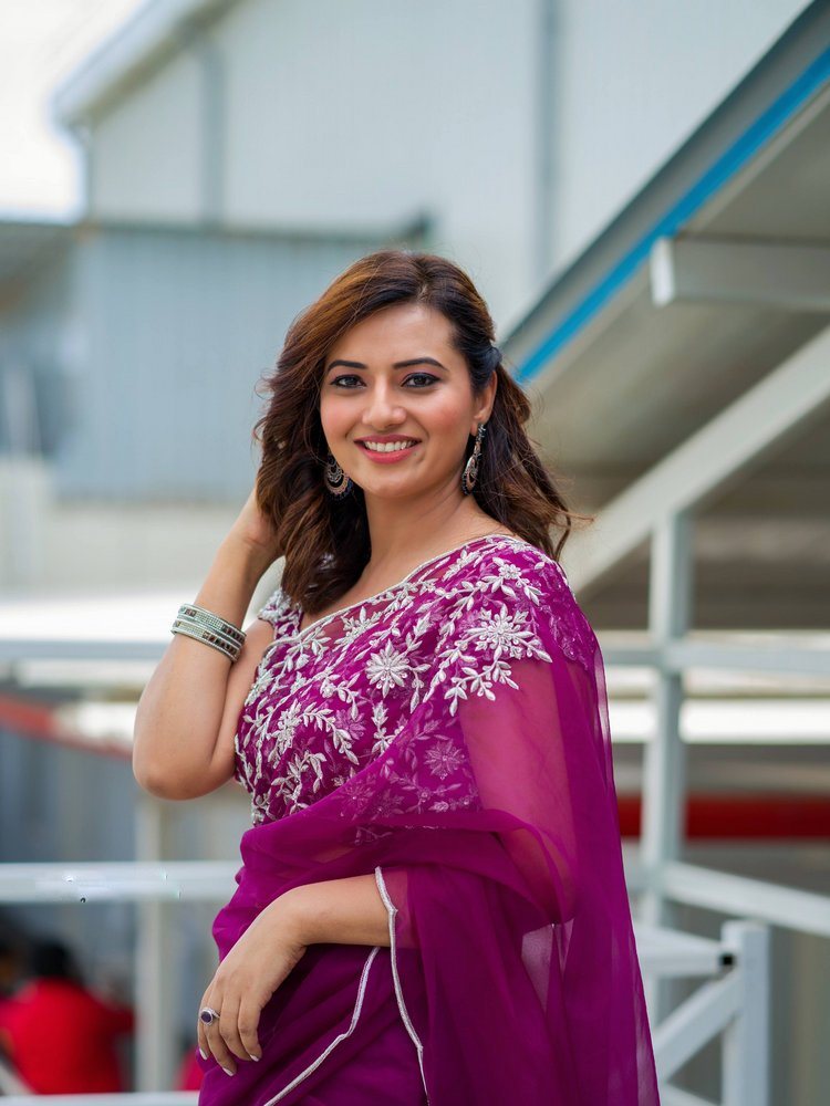 Gorgeous Isha Chawla New Photos007