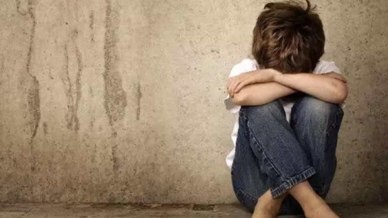 Gujarat: ఎనిమిదో తరగతి బాలుడిపై ప్రిన్సిపల్ లైంగిక వేధింపులు.. అరెస్టు Gujarat: ఎనిమిదో తరగతి బాలుడిపై ప్రిన్సిపల్ లైంగిక వేధింపులు.. అరెస్టు