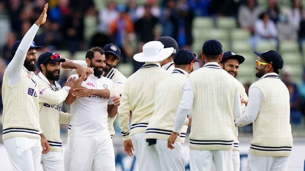 IndiavsEngland: మ్యాచ్పై పట్టు బిగిస్తున్న భారత్.. 250 దాటిన ఆధిక్యం IndiavsEngland: మ్యాచ్పై పట్టు బిగిస్తున్న భారత్.. 250 దాటిన ఆధిక్యం