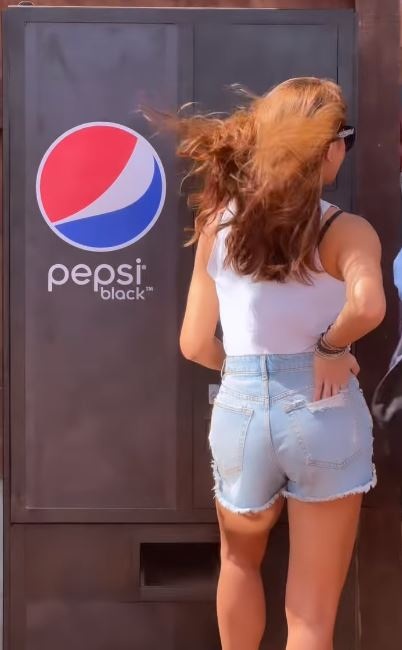 Jacqueline Fernandez stylish photos for Pepsi ad