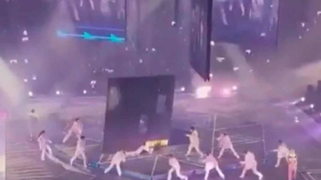 Led Screen Falls