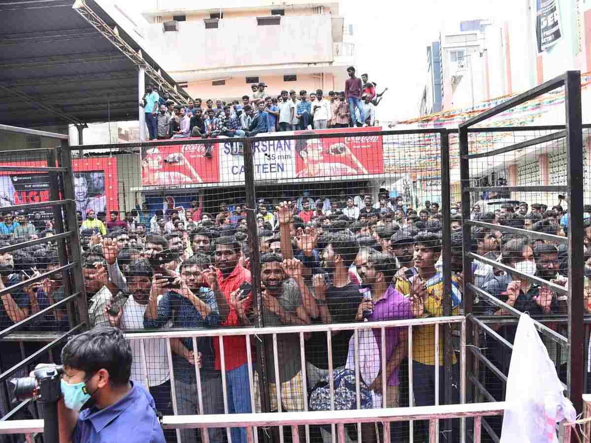 Liger Trailer Launch Event At Sudarshan 35mm Theatre In Hyderabad005