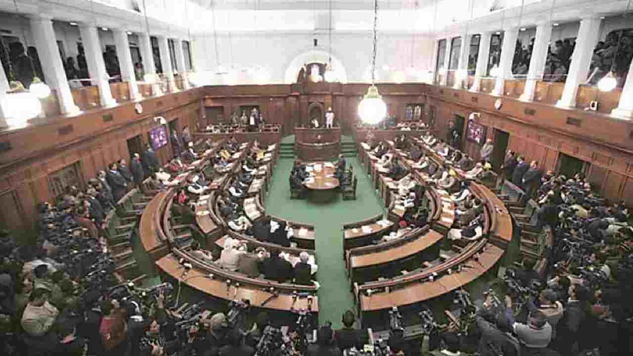 MLAs Salary Hike: 66 శాతం పెరగనున్న ఢిల్లీ ఎమ్మెల్యేల జీతాలు MLAs Salary Hike: 66 శాతం పెరగనున్న ఢిల్లీ ఎమ్మెల్యేల జీతాలు