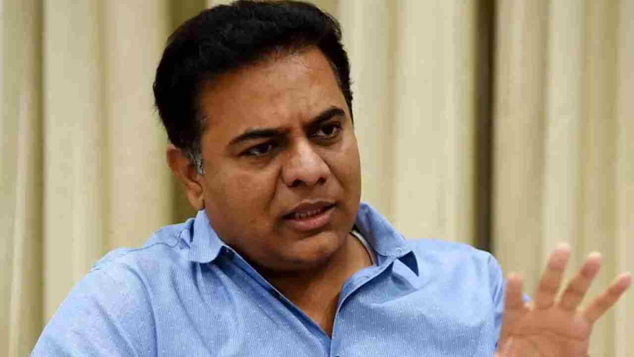 Minister KTR: బెల్లంపల్లి మున్సిపల్ కమిషనర్పై కేటీఆర్ ఆగ్రహం.. సస్పెండ్కు ఆదేశాలు.. కారణమేమంటే? Minister KTR: బెల్లంపల్లి మున్సిపల్ కమిషనర్పై కేటీఆర్ ఆగ్రహం.. సస్పెండ్కు ఆదేశాలు.. కారణమేమంటే?